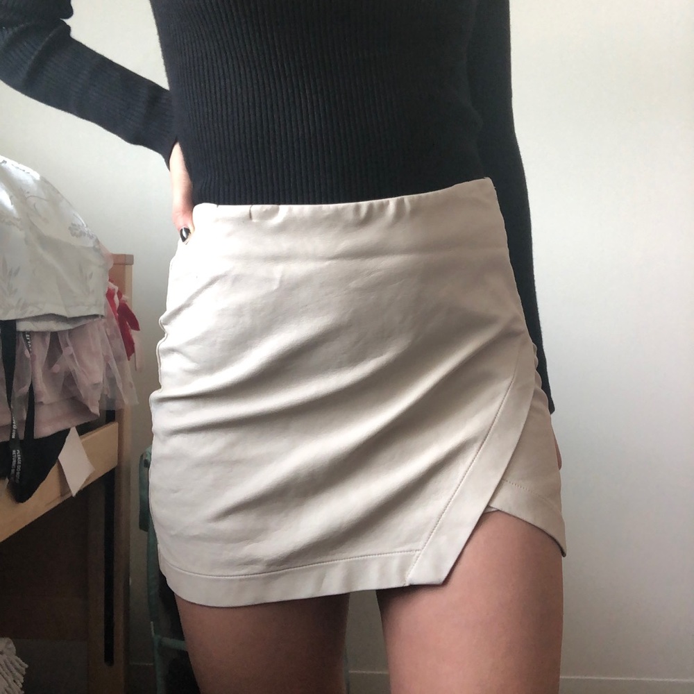 Tan leather mini skirt